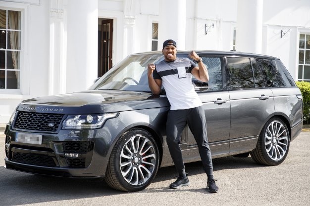 <b>BESPOKE 4X4:</b> Heavyweight World Champion, Anthony Joshua, has taken delivery of a bespoke Range Rover SVAutobiography. Find out more about this unique 4x4.<i>Image: Motorspress</i>