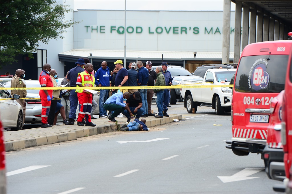 Four robbery suspects were killed as they were trying to run away from Greenstone Mall in Ekurhuleni with their loot.                                                      Photo by Morapedi Mashashe