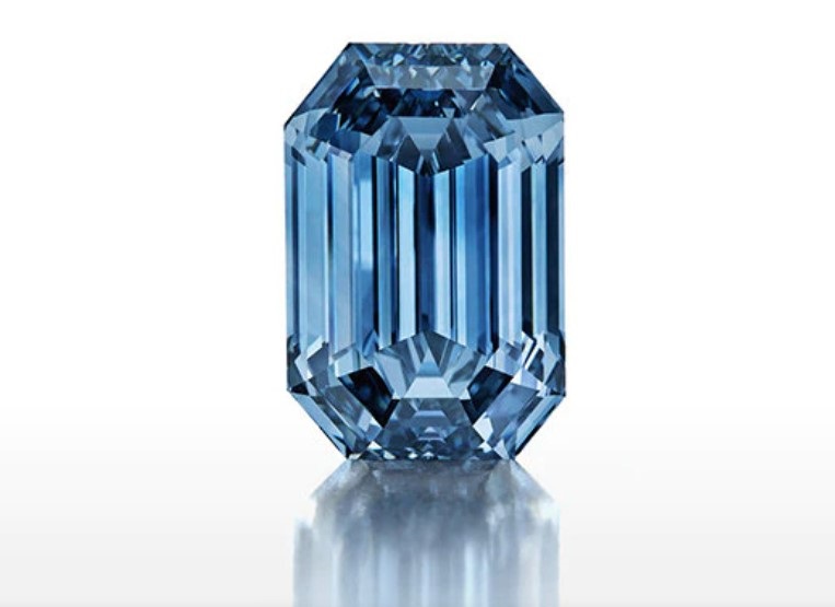 The blue diamond found in Cullinan last year. Photo: De Beers 