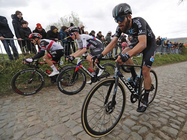 No monster climbs. Or high-speed Alpine descents. But all riders fear the Paris-Roubaix. (Photo: Team DSM)