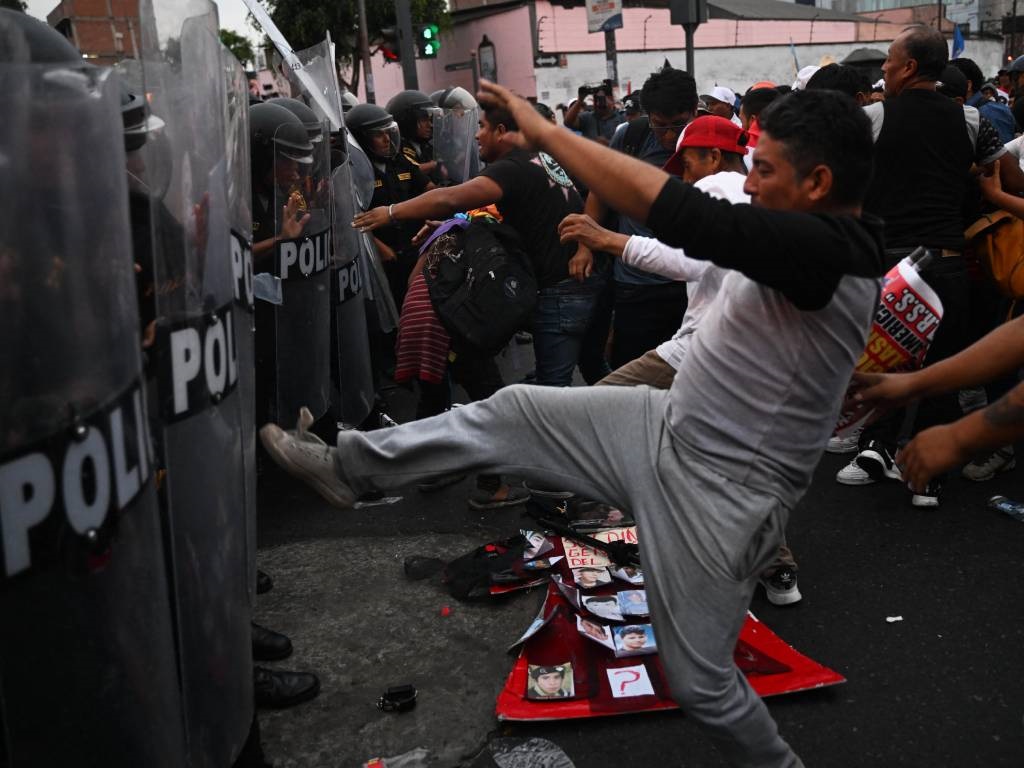 Protesters clash with the police during a demonstr