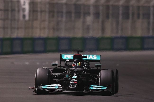 Hamilton wins crazy Saudi GP to level with Verstappen