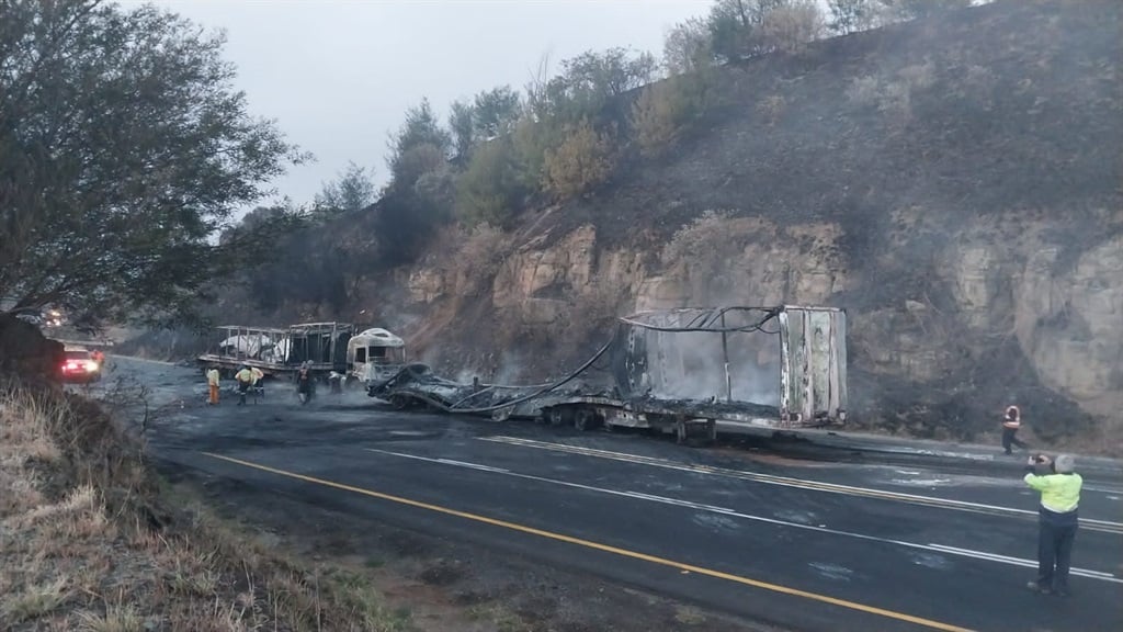 The SANDF is assisting police in four provinces following the torching of 21 trucks since 9 July. 