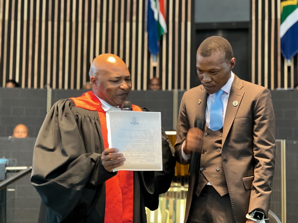 News24.com | Ex-Joburg mayor Thapelo Amad defends successor Gwamanda, but calls fraud allegations to be probed