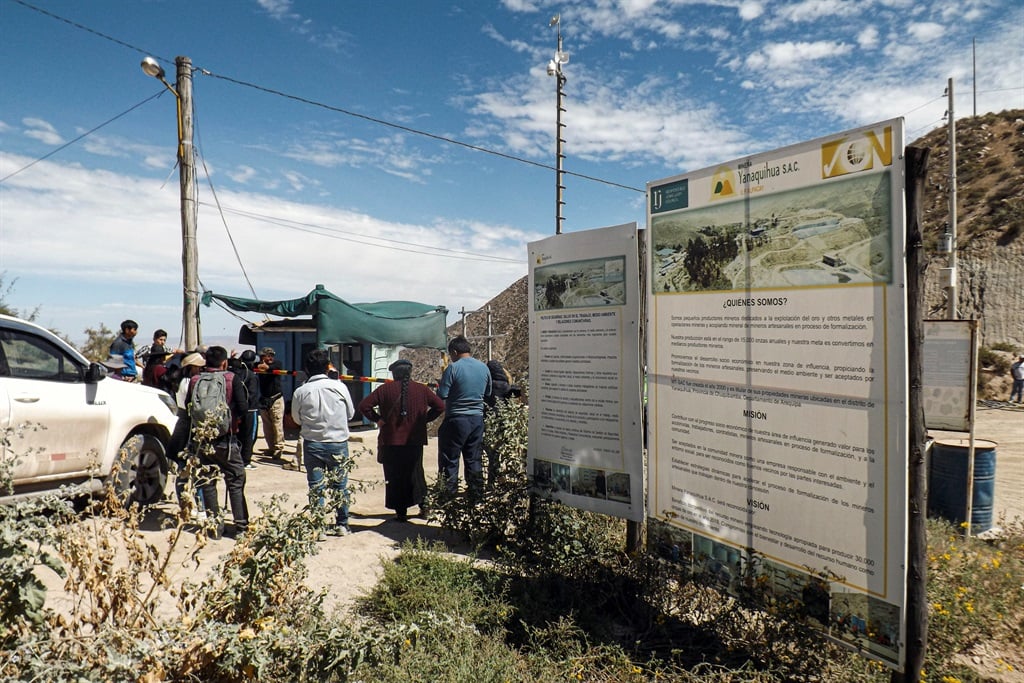 Peru gold mine blaze claims 27 lives