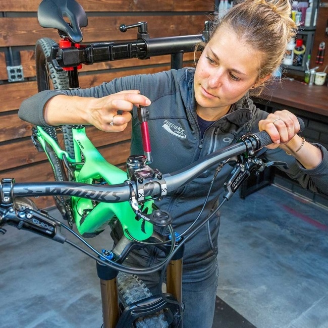 
DIY mountain bike maintenance can be fun. If you shop smartly, for tools. (Photo: Feedback Sports) 
