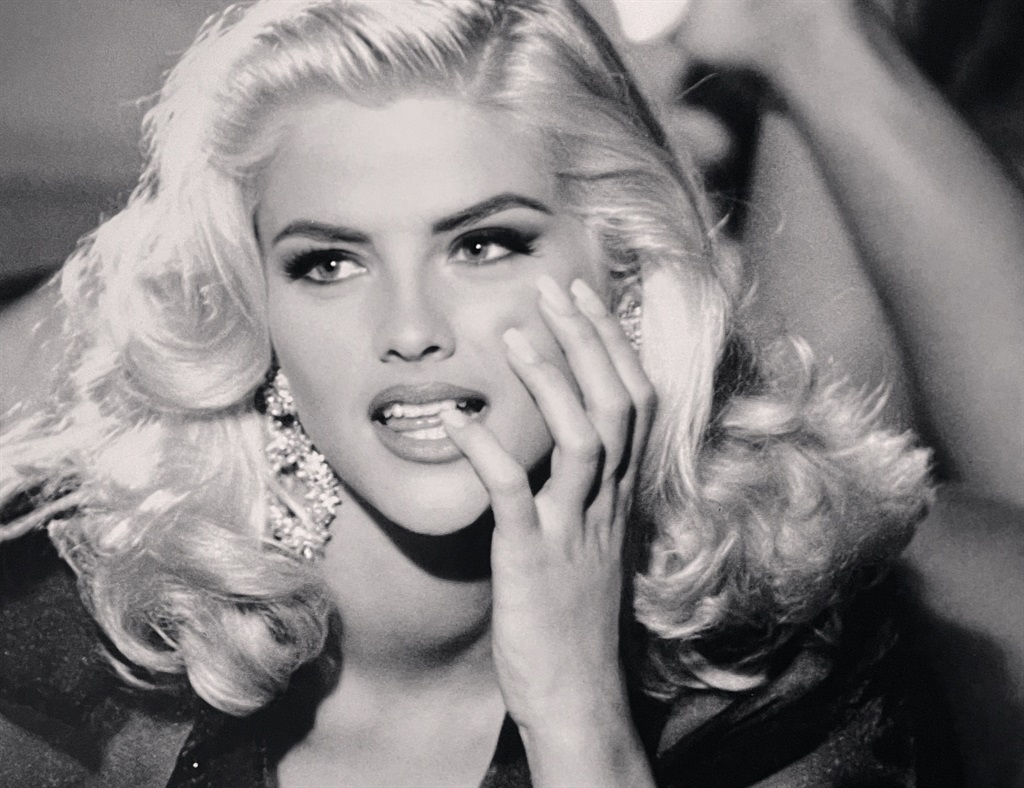 Anna Nicole Smith in a still from You Don't Know Me. 