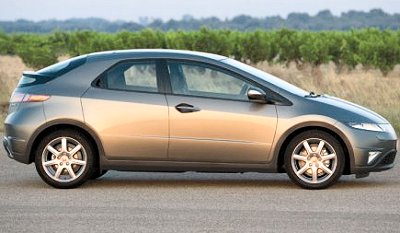 The 2006 Honda Civic 5-door. Click <a href=http://www.wheels24.co.za/Wheels24/Galleries/w24_GalleriesModelCompNavIndex/0,,1414,00.html tsarget=_blank class=elevenred>here</a> for photo gallery.