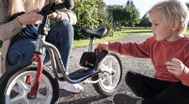 balance bike with brakes and pedals