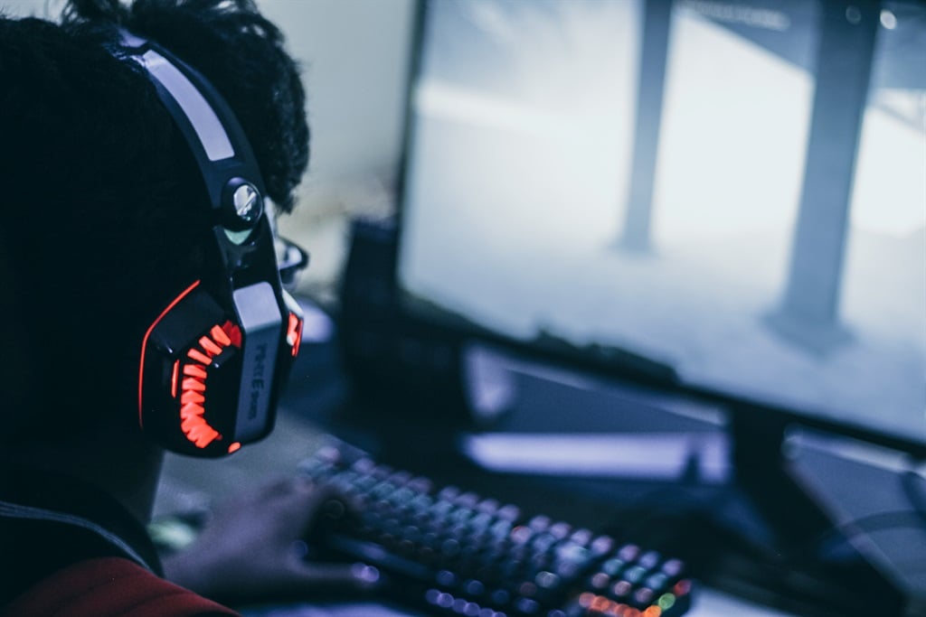 "Children addicted to gaming may continue playing despite the negative consequences it has on their life." Photo: Unsplash
