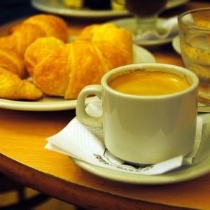 Croissants and coffee - Google free Images