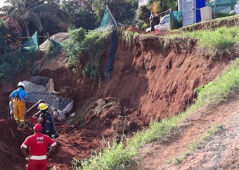 UPDATE | Ballito worker found alive in dramatic hours-long rescue operation