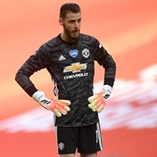 De Gea becomes free agent as Manchester United contract talks stutter on