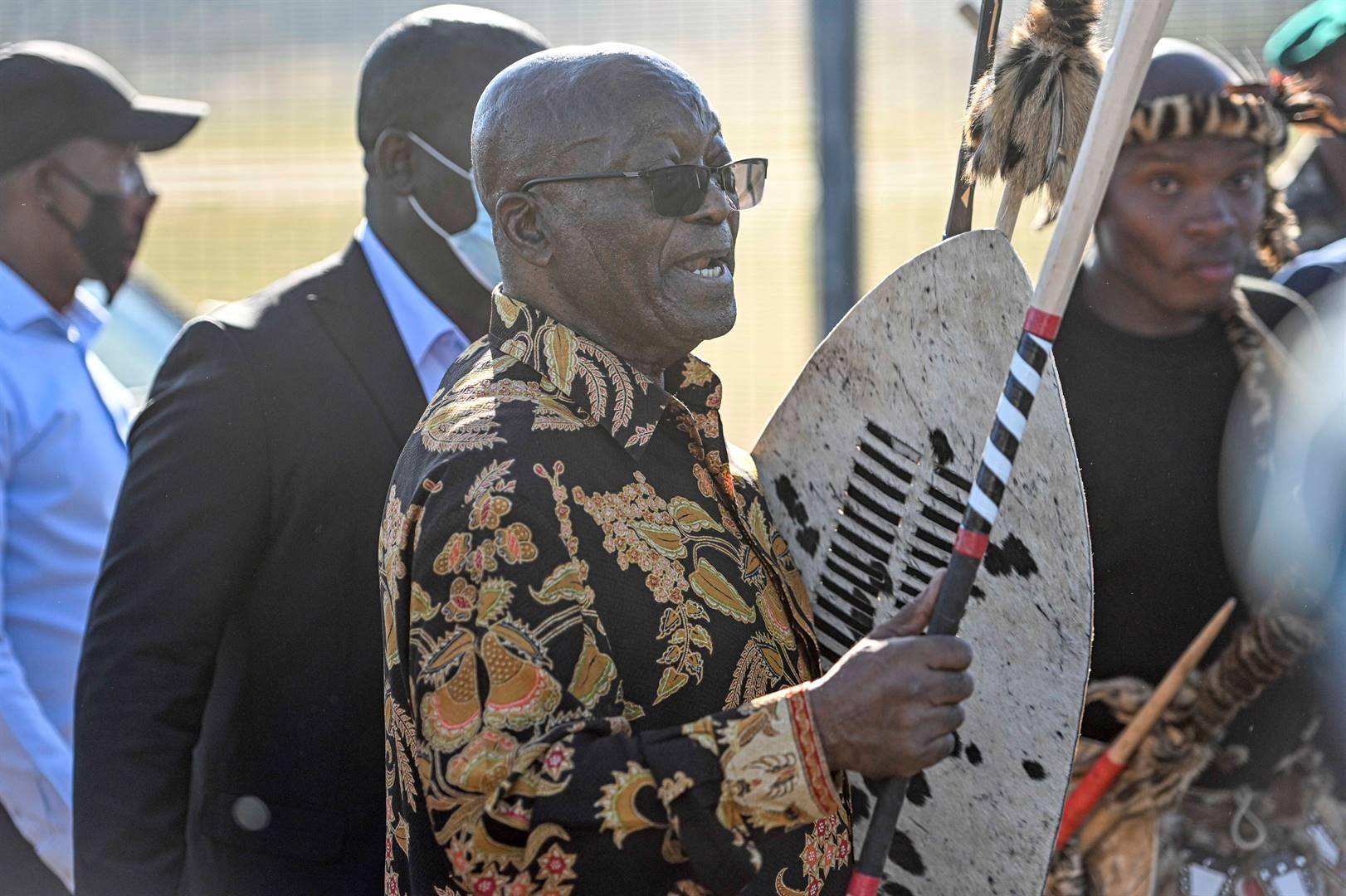 Oudpres. Jacob Zuma by sy Nkandla-woning kort voor sy inhegtenisname op 7 Julie. Foto: Mlungisi Louw