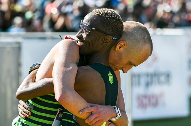 Tete Dijana and Piet Wiersma embrace (Gallo Images)