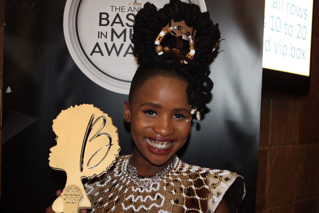 Singer Lwah Ndlunkulu wins big Song of the year,Ar