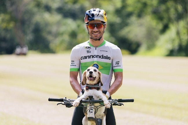 Henrique Avancini. One of the world’s best mountain bikers. Proud Brazilian. And trail dog owner. (Photo: Shimano/Harookz)