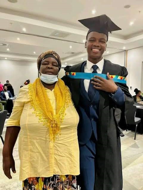 Dumisani Ngobese with his gogo, Sindisiwe Ngema, after he graduated in 2022.   