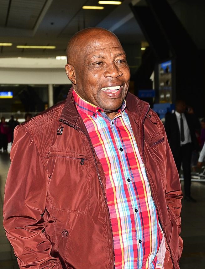 Suspended Bafana Bafana coach Ephraim “Shakes”
Mashaba wants his job back.