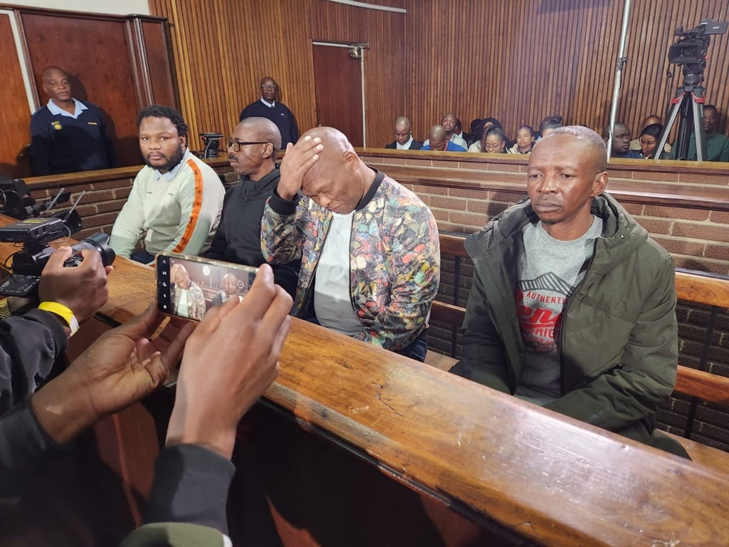 News24.com | Bester 'promised' former CCTV operator R2.5m, who then spilt beans after receiving R40 000, court hears