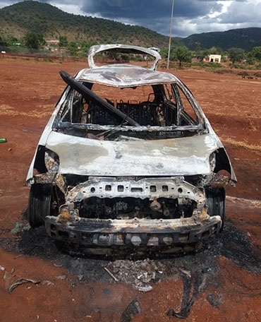 Burnt out vehicle from mob justice attack in Limpopo. (Pic supplied: SAPS)
