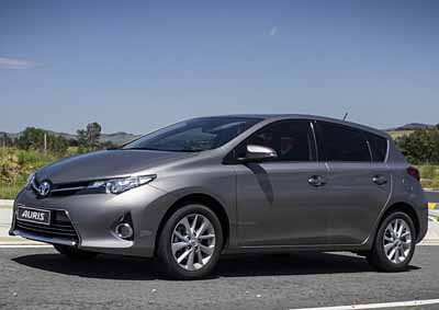 <b>SMARTER, SLEEKER TOYOTA AURIS:</b> "The whole package is lighter, the handling and steering are sweeter thanks to tweaks to the suspension and electric power steering."