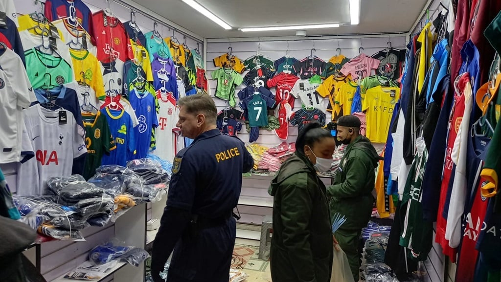 News24 | Empty threads: Cops seize counterfeit goods worth more than R15m in Joburg fashion district bust
