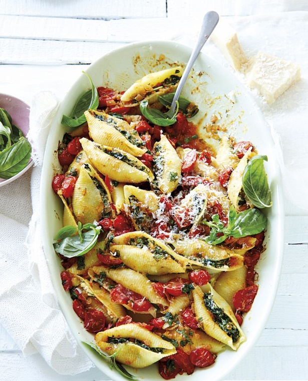 baked pasta shells with tomato and spinach and ric