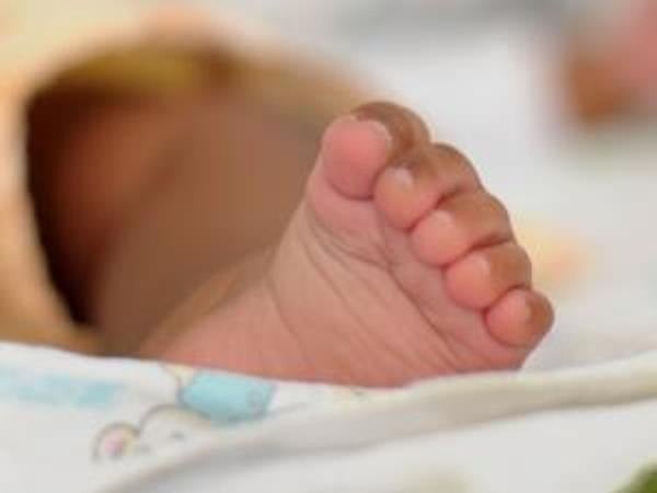 SAPS Gelvandale detectives are urgently seeking the community's assistance in tracing the mother of a newborn baby that found in a sanitary bin last night, May 8, in Cleary Park.