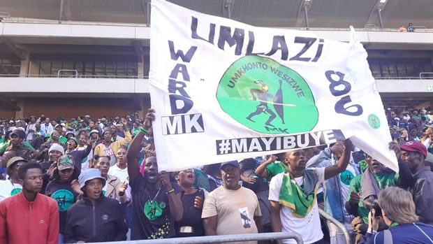 <p><strong>WATCH: Amabutho out in full force for Zuma</strong></p><p></p><p>THE stage is set for uMkhonto Wesizwe (MK) party to finally present its manifesto to the electorate. The event is currently underway at the Orlando Stadium, Soweto, on Saturday, 18 May.<strong></strong></p>