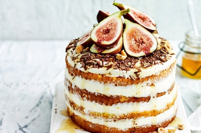 Greek Honey Cake with Ricotta and Figs - Dani's Cookings