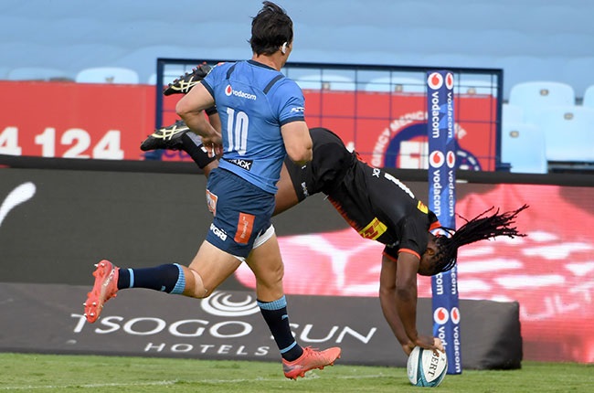 Stormers wing Seabelo Senatla scores against the Bulls. (Photo by Lee Warren/Gallo Images)