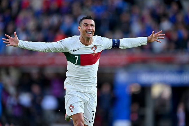 Ronaldo marks 200th Portugal cap with winner in Euro 2024 qualifying,  Haaland fires Norway | Sport
