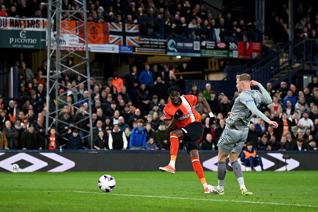 Elijah Adebayo of Luton Town scores against Everton FC at Kenilworth Road on 3 May 2024 (Shaun Botterill/Getty Images)