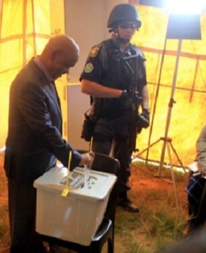 Lesotho Prime Minister Tom Thabane casts his ballot at a polling station on the outskirts of Maseru to vote in a snap election, six months after an attempted coup plunged the small southern African nation into a political crisis. (Hlompho Letsielo, A