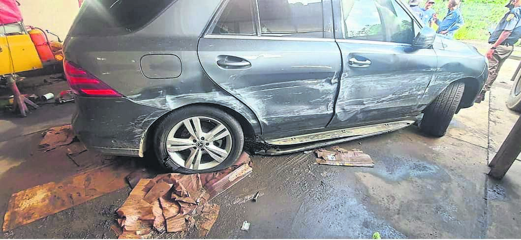 The mayoral vehicle of the Alfred Duma Municipality was involved in an accident last December.