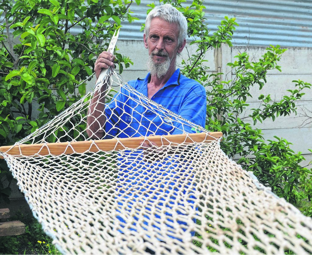 Kariega's fishing net craftsman