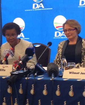 Mamphela Ramphele and Helen Zille address a media conference in Cape Town. (Nielen de Klerk, News24)