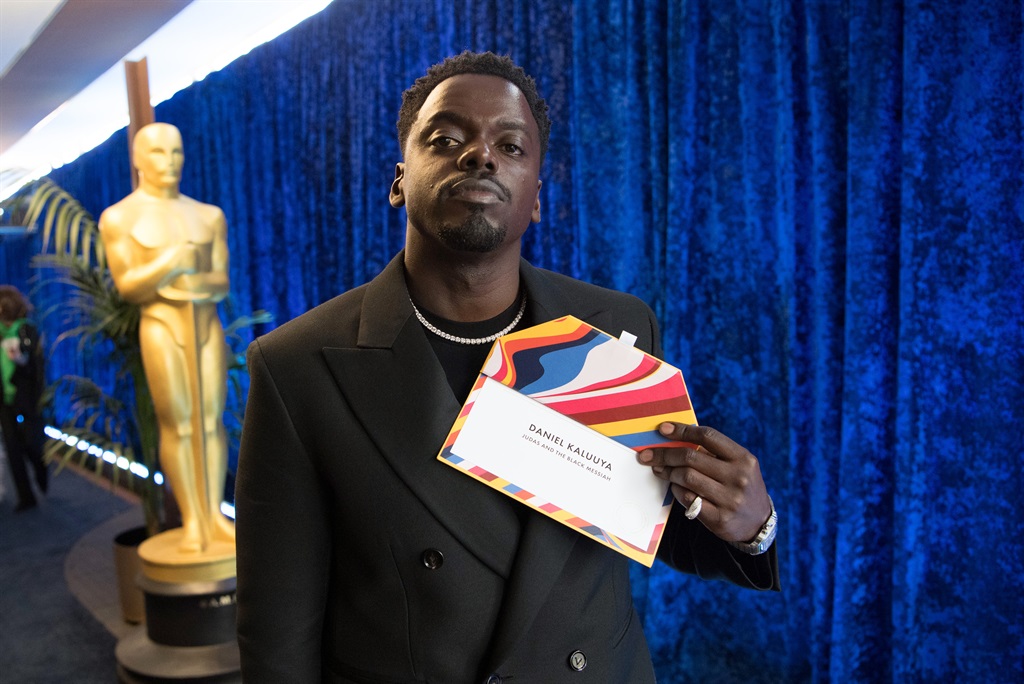 Daniel Kaluuya backstage with the Oscar® for Best Actor in a Supporting Role during the 93rd Annual Academy Awards at Union Station on April 25, 2021 in Los Angeles, California. (Photo by Richard Harbaugh/A.M.P.A.S. via Getty Images)
