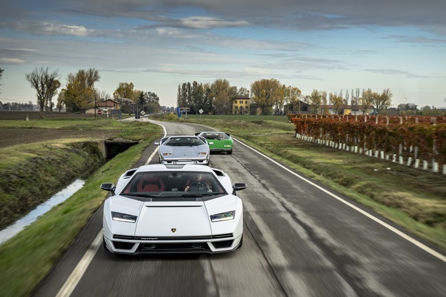 WATCH, Flying low on the road in the hot new V12 Lamborghini Countach LPI  800-4
