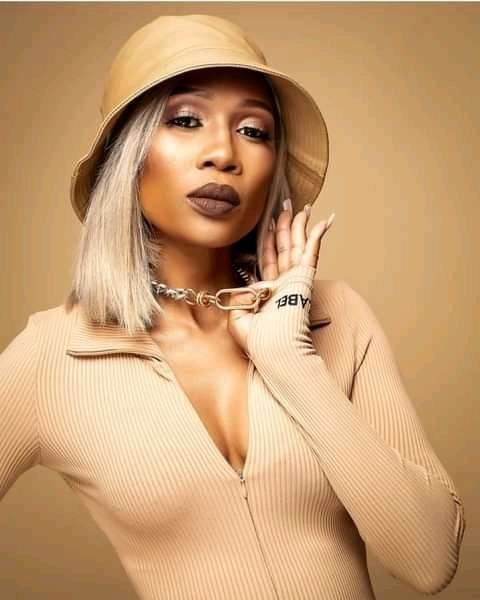 Dineo Ranaka scared her fans on Tuesday when she posted disturbing messages on her Instagram page. Photo from Facebook