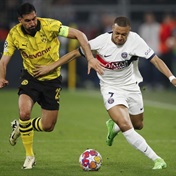 Advantage Dortmund as PSG lose first leg