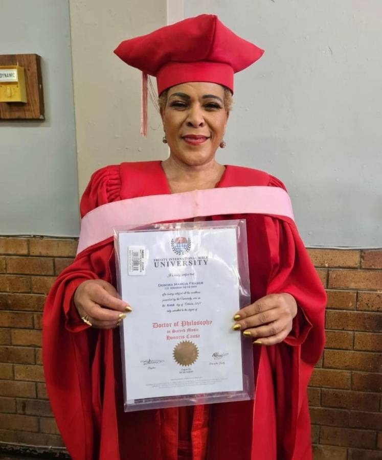 Gospel singer, Deborah Fraser got an honourary doctorate.