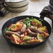 Boerewors and cabbage curry 