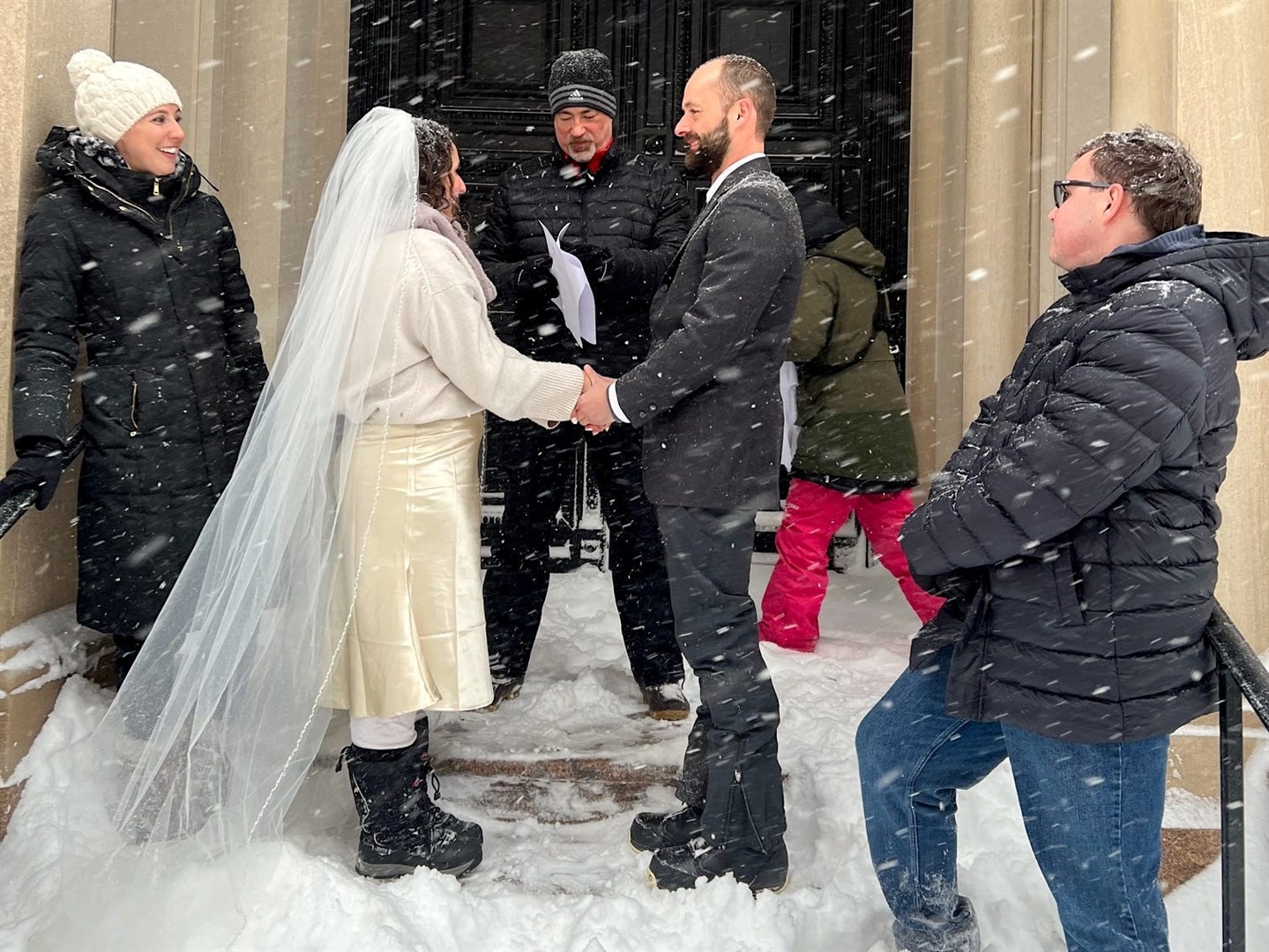 Couple Snowed In With Wedding Guests Got Married In Middle Of Blizzard — Had Snowball Fight