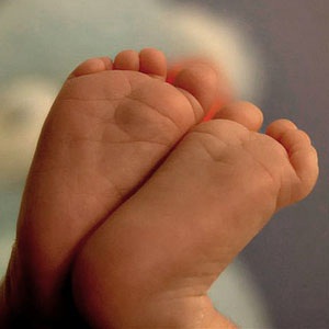Baby feet from Flickr Creative Commons.