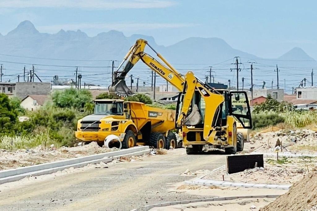 The Airports Company SA (ACSA) housing construction in Delft has experienced work disruptions. (CityofCT/X) 