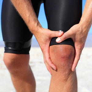 Knee pains from Shutterstock.