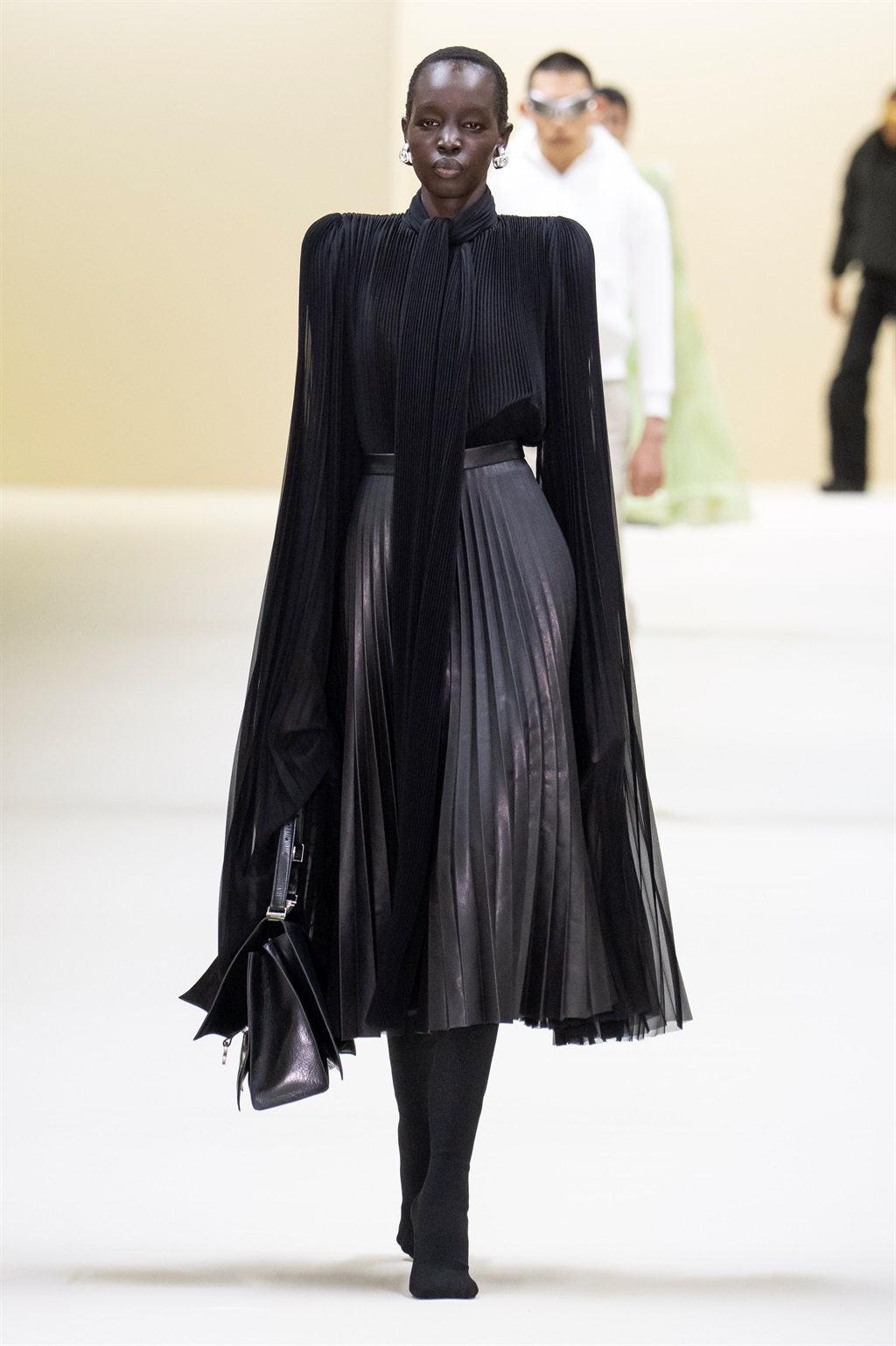 Paris Fashion Week Review Balenciaga Offers Just Clothes and Contrition   The New York Times
