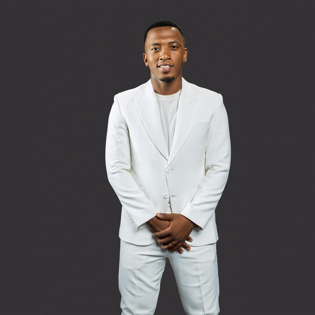 Dumi Mkokstad will be one of the performers at Halleluya gospel  concert on 18 March.